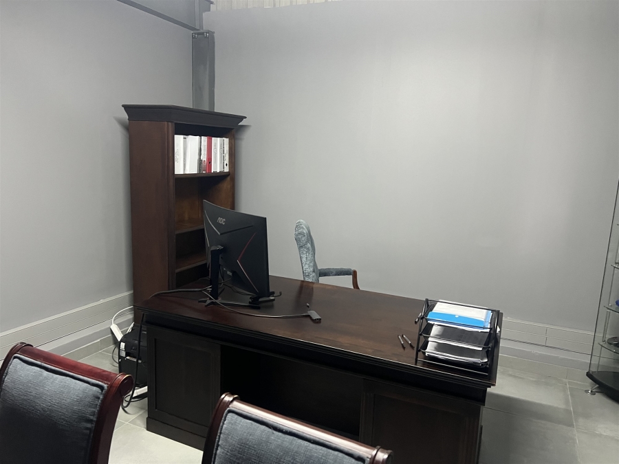 Commercial Property for Sale in Vincent Eastern Cape